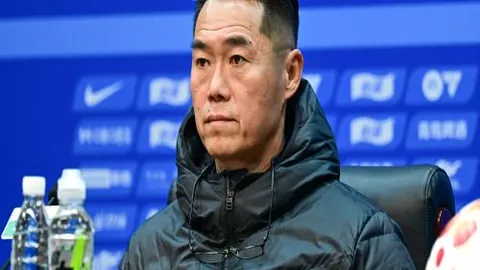 湖人战绩亮眼，14胜4负攀升至第四，五大将集体20+力克掘金，延续9连胜佳绩，小型阵容渐入佳境